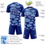 Maillot de football Royal Cloud, modèle uniforme personnalisé par sublimation blanche Maillot de football Royal Cloud, modèle uniforme personnalisé par sublimation blanche