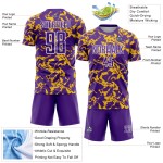 Maillot de football à sublimation, uniforme fluide abstrait or-blanc violet personnalisé Maillot de football à sublimation, uniforme fluide abstrait or-blanc violet personnalisé