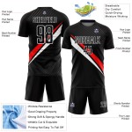 Maillot de football noir et rouge diagonal, sublimation personnalisée, lignes uniformes Maillot de football noir et rouge diagonal, sublimation personnalisée, lignes uniformes