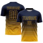 Maillot de football bleu marine à rayures fines, imprimé doré et sublimé Maillot de football bleu marine à rayures fines, imprimé doré et sublimé