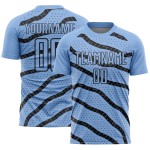 Maillot de football à pois noirs bleu clair, lignes uniformes, sublimation personnalisée et Maillot de football à pois noirs bleu clair, lignes uniformes, sublimation personnalisée et