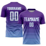 Maillot de football à sublimation, dégradé, rayures fines, bleu, uniforme personnalisé, violet, blanc et clair Maillot de football à sublimation, dégradé, rayures fines, bleu, uniforme personnalisé, violet, blanc et clair