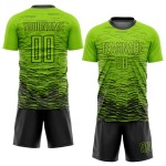 Maillot de football vert fluo noir, uniforme, sublimation personnalisée Maillot de football vert fluo noir, uniforme, sublimation personnalisée