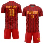 Maillot de football personnalisé, or et rouge, sublimation Maillot de football personnalisé, or et rouge, sublimation
